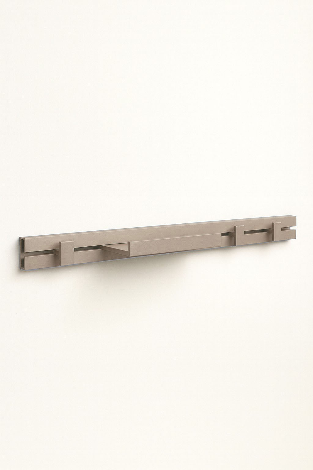 Slide Wall Hanger